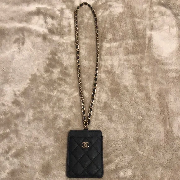 Black Quilted Card Holder - Picture 5 of 8